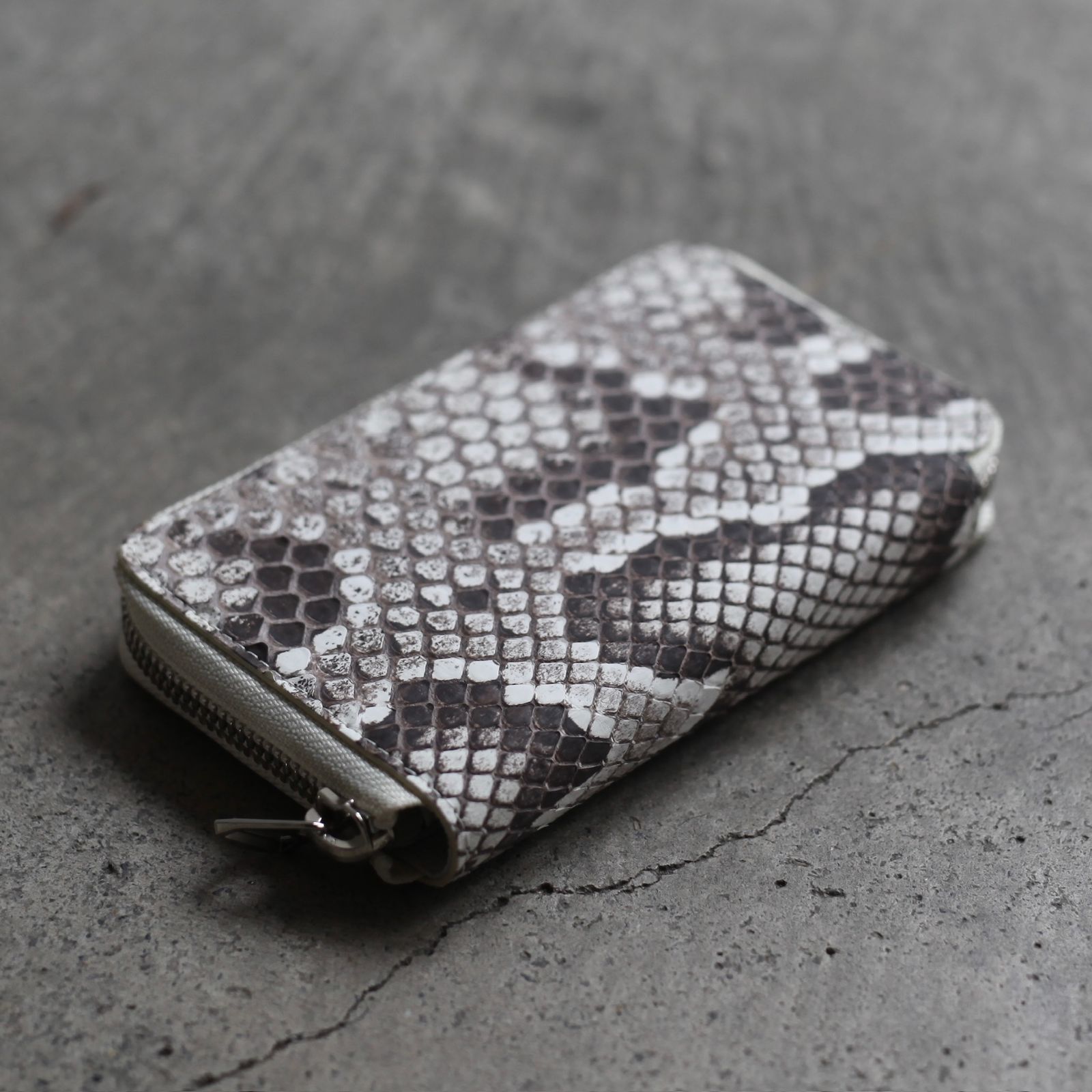 【残りわずか】Cristy Smart Mid WLT.5(MOLURUS)