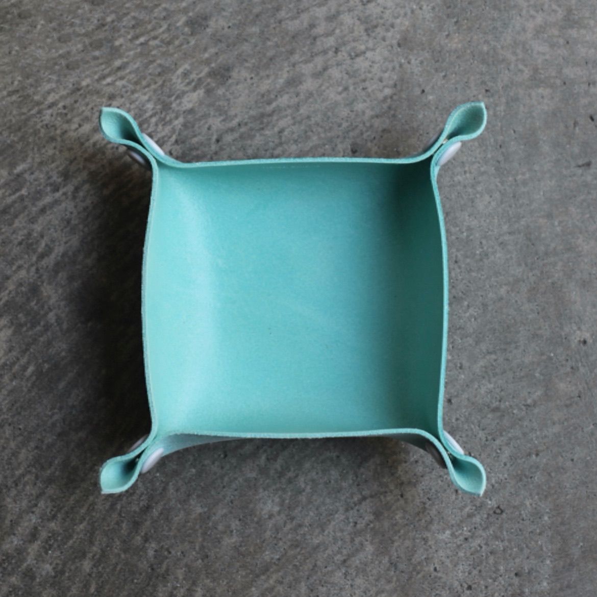 【再販売通知受付可能】Tray_S