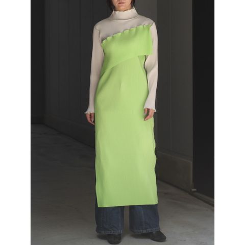 【残り一点】Spiral Wave Long Sleeve Dress High Neck Type