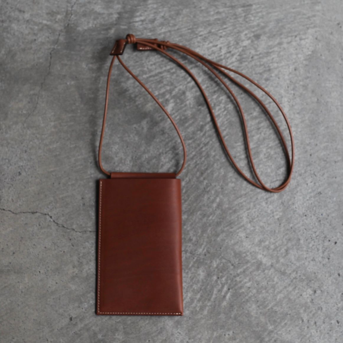 【残りわずか】Herrie Phone Pouch(CARIB)