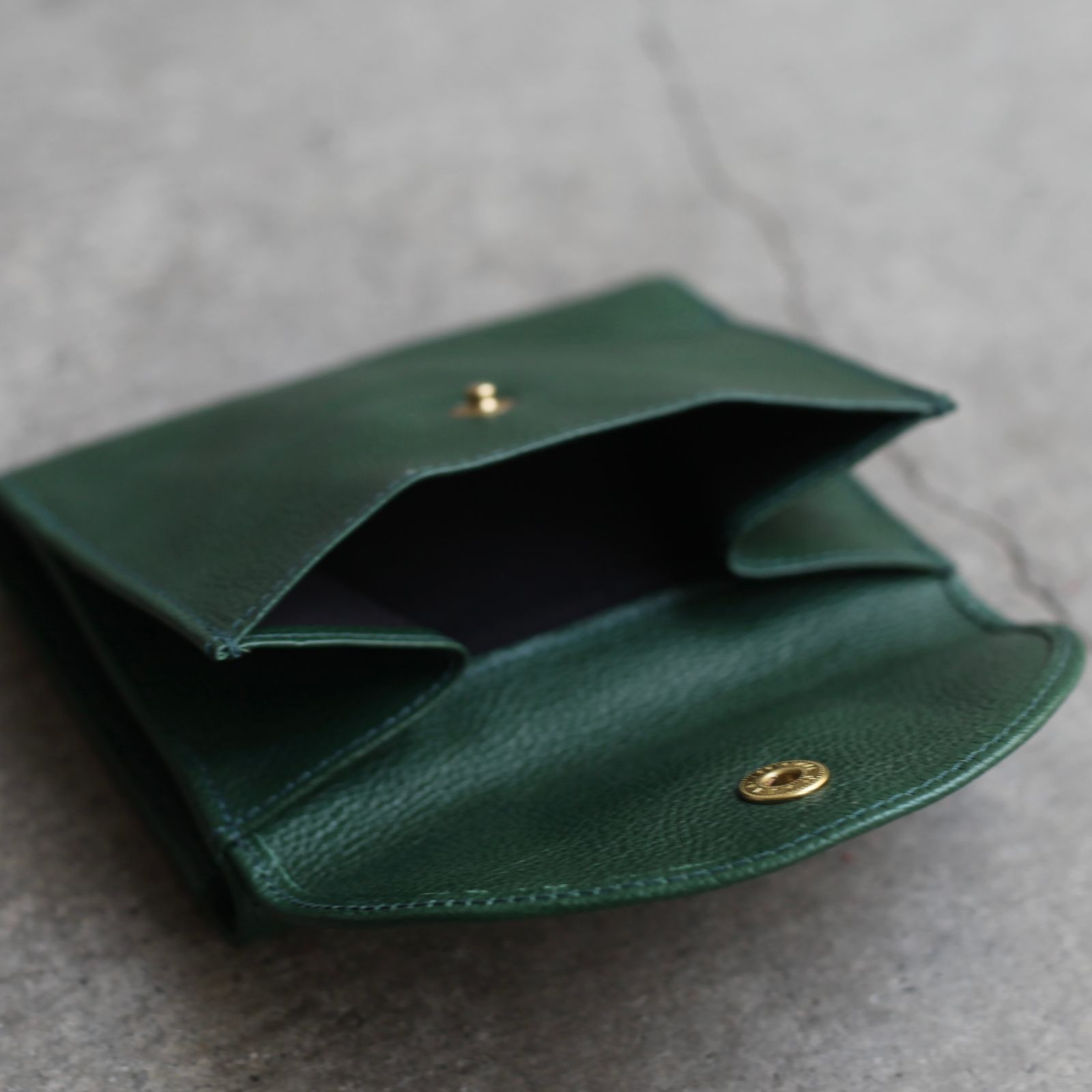 【残り一点】ミディアムウォレット