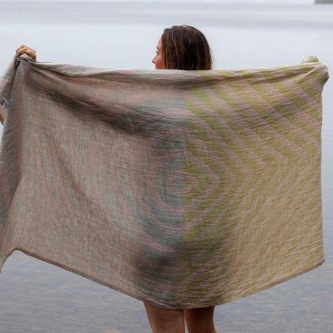 【残りわずか】METSÄLAMPI Multi-Use Towel