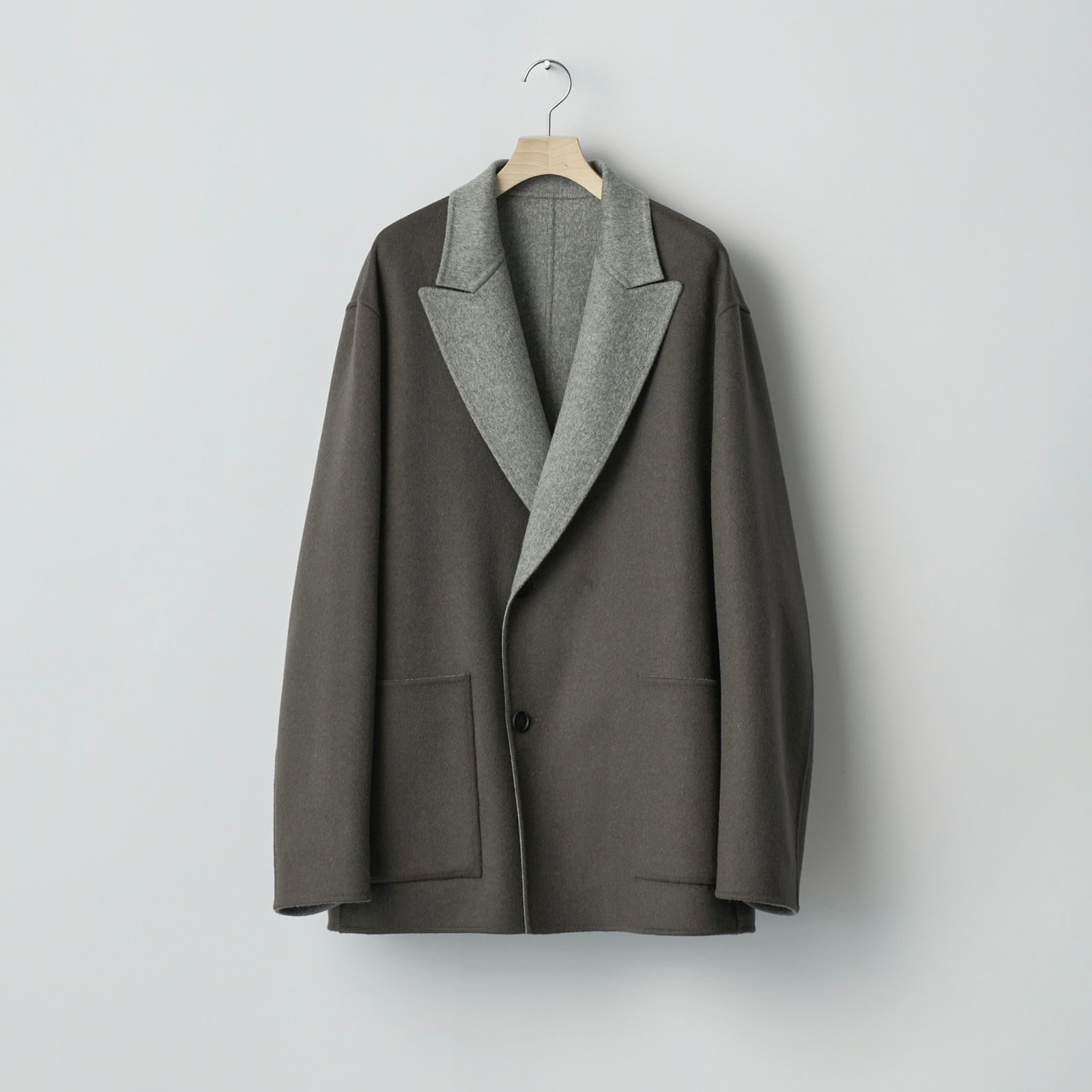 【残り一点】Wool/Cashmere Reversible Peak Lapel Jacket
