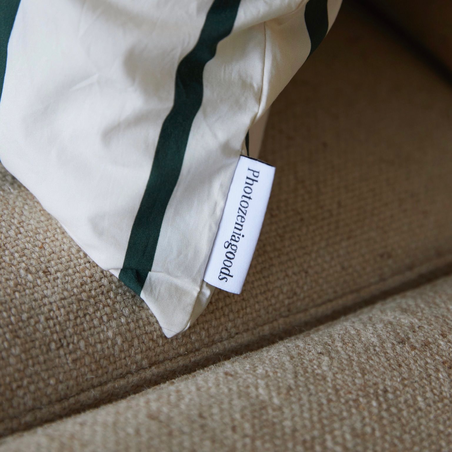 【残りわずか】Striped Pillow Cover