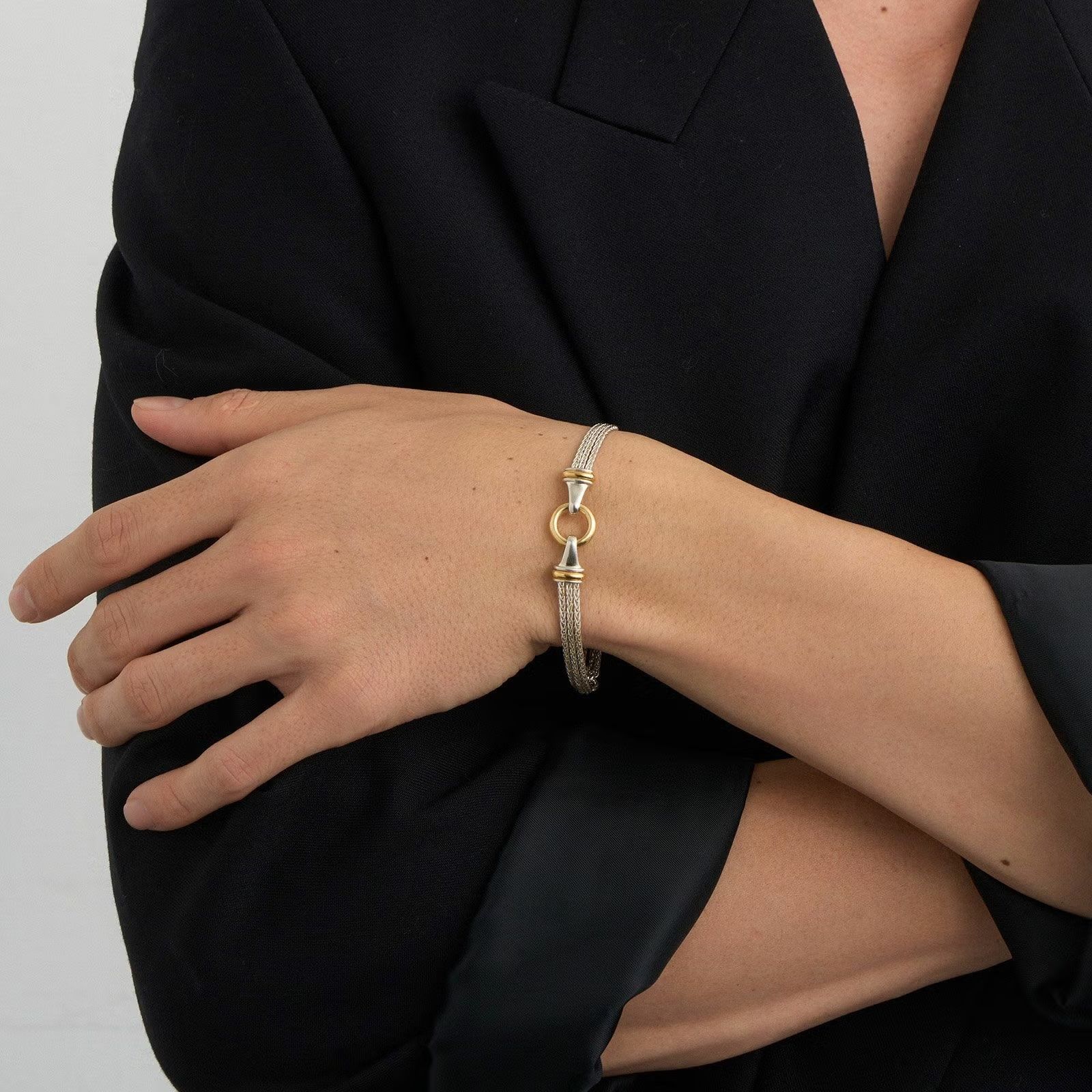 【お取り寄せ注文可能】Circle 3 Chain Bracelet