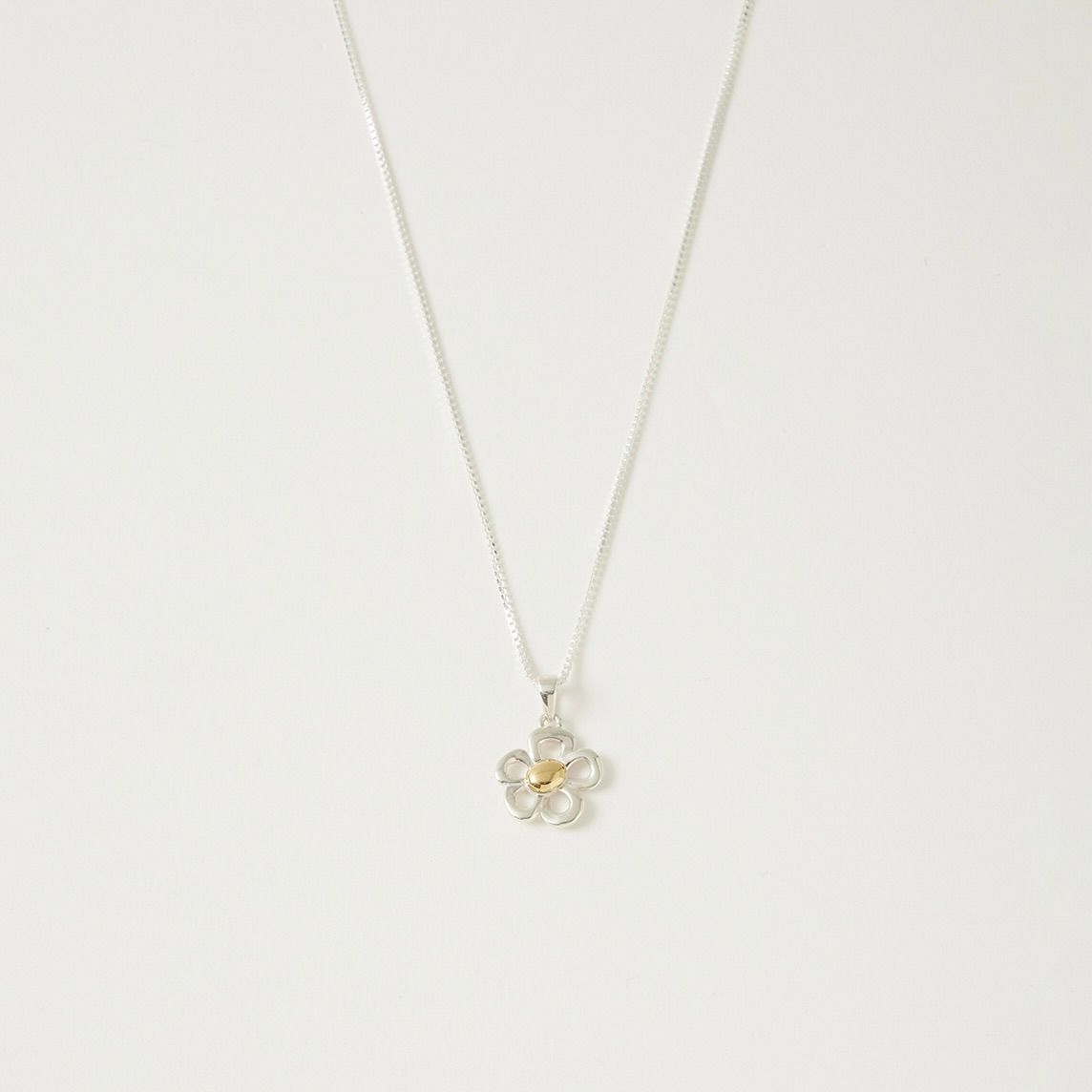 【残りわずか】Flower Necklace