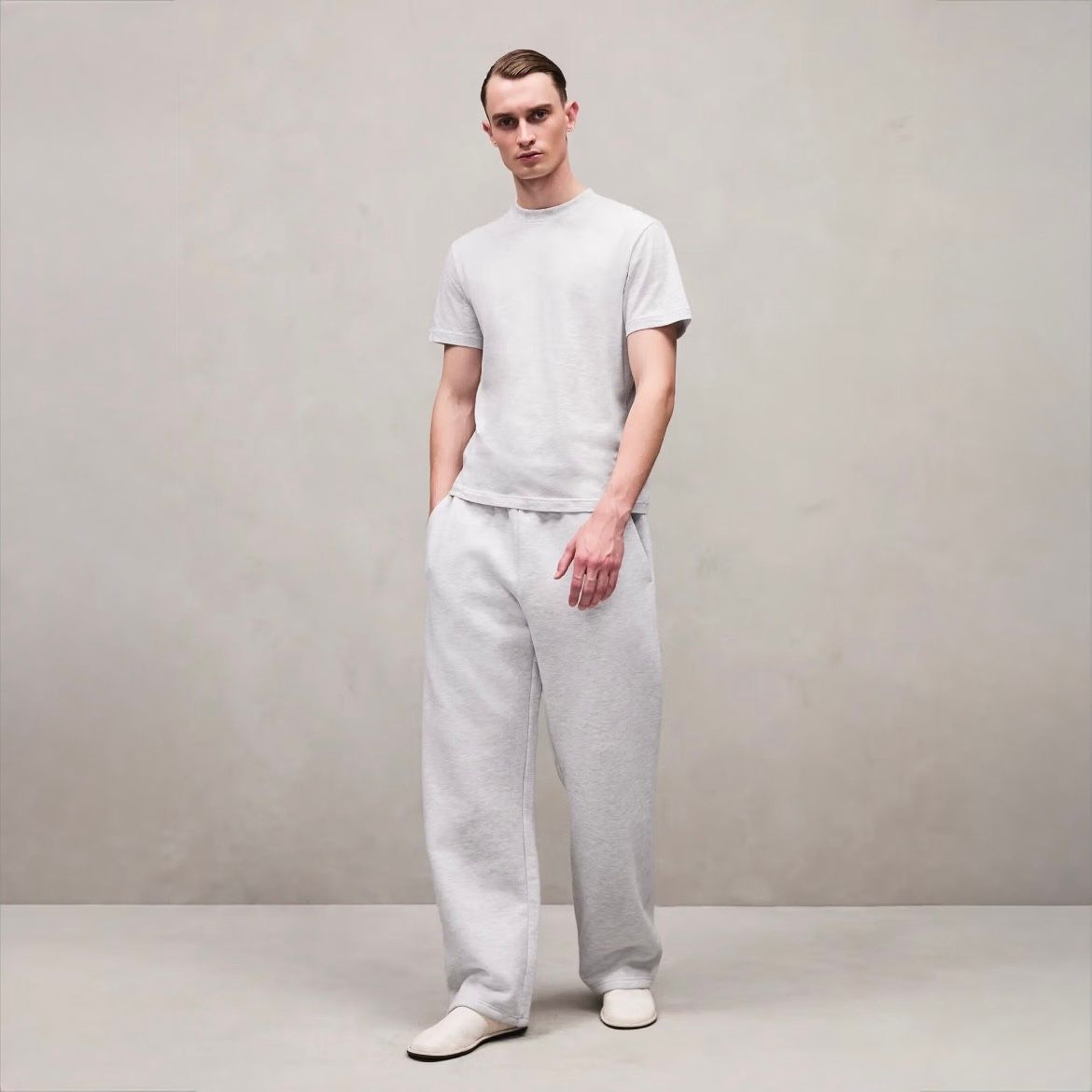 【残りわずか】Straight Leg Sweat Pant