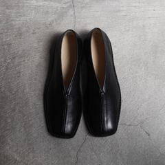 【残り一点】Flat Piped Slippers