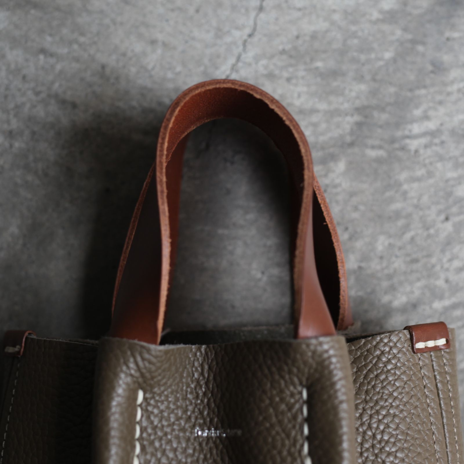 【再販売通知受付可能】Piano Bag Small(TAUPE)