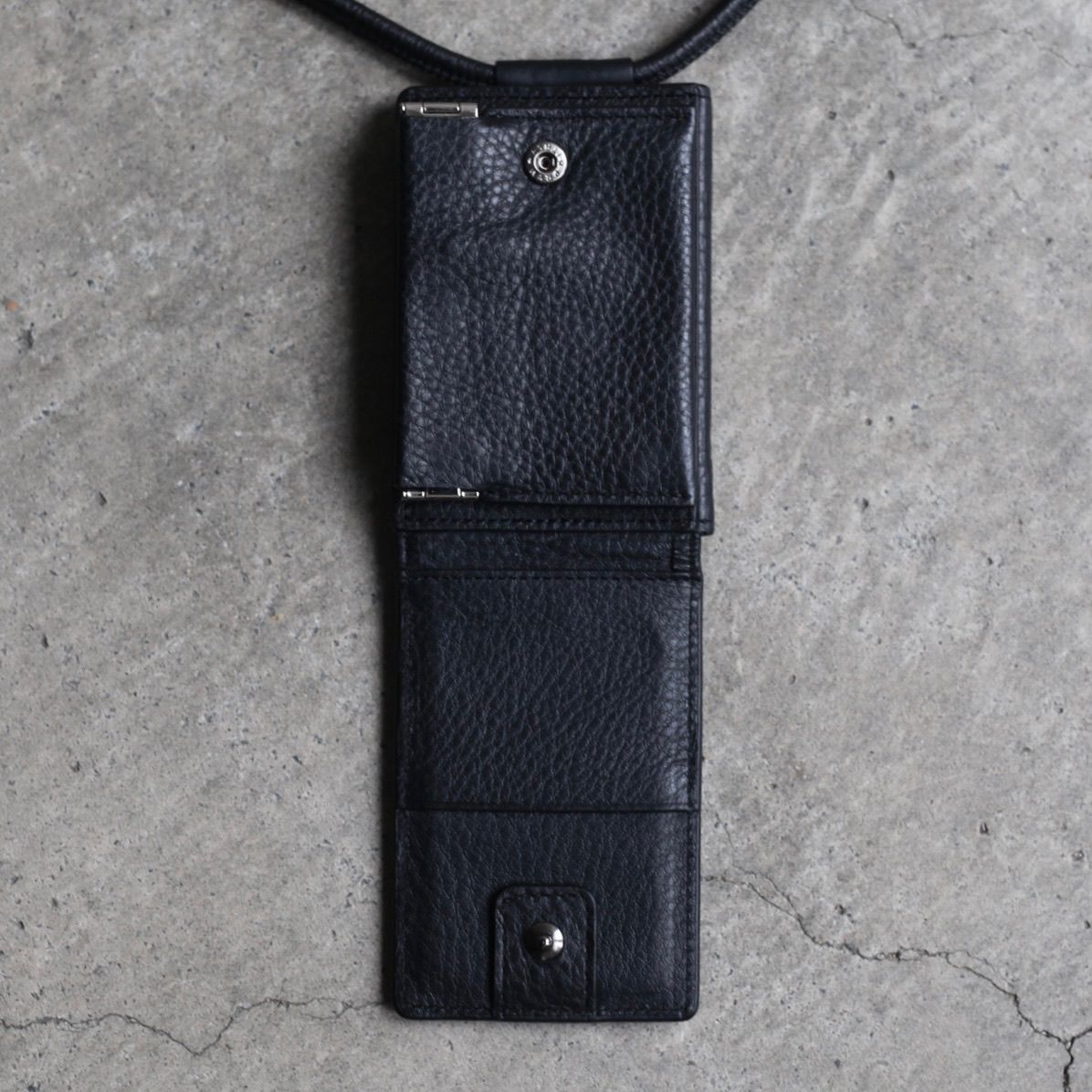 【残り一点】レザーストラップ付ウォレット(BLACK)
