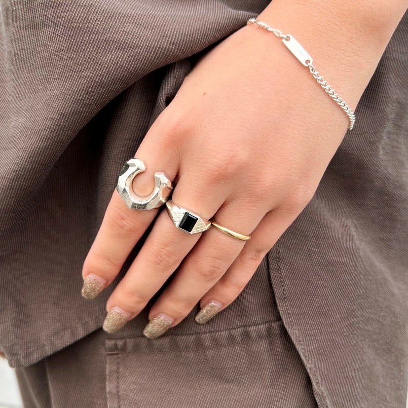 【お取り寄せ注文可能】Shine Pinky Ring(BLACK)
