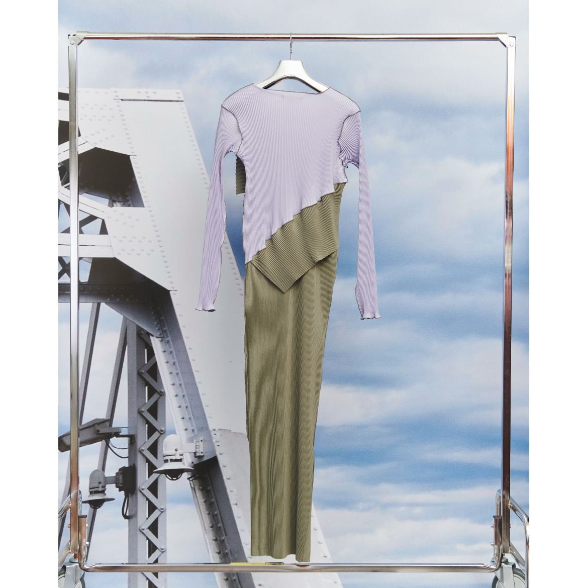 【残り一点】Spiral Wave Long Sleeve Dress