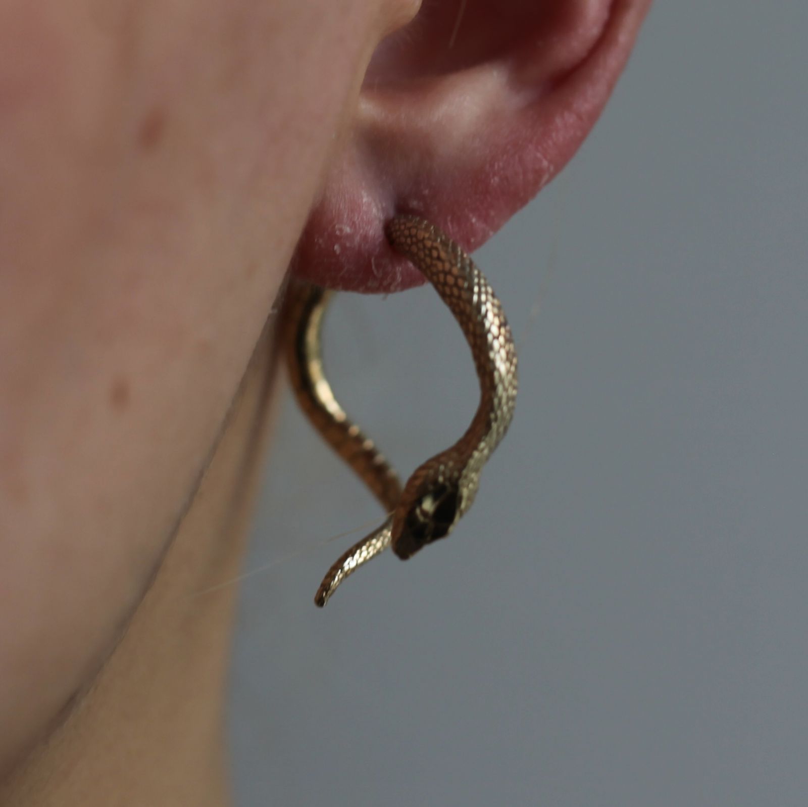 ピアス 蛇 スネーク ゴールド 個性的 ユニセックス 左耳用 動物