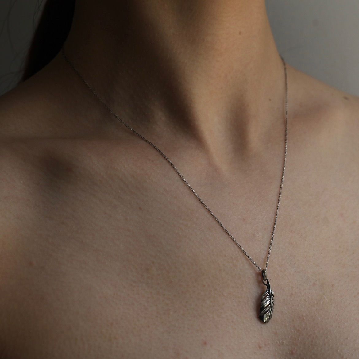 【お取り寄せ注文可能】EX Tiny Feather Necklace(SILVER)
