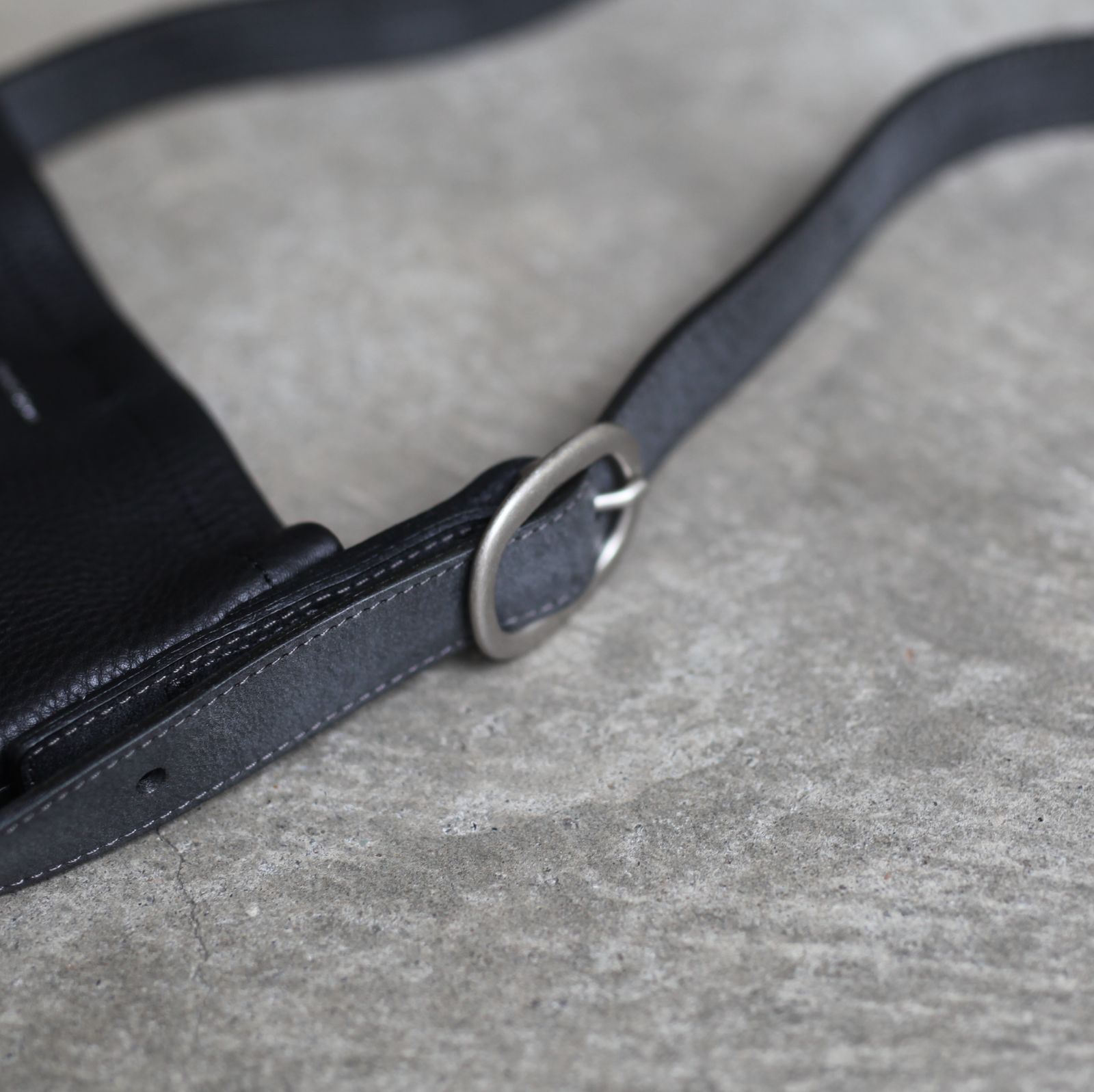 【再販売通知受付可能】One Side Belt Bag Small(BLACK)