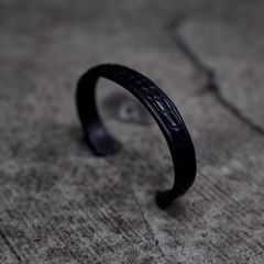 【お取り寄せ注文可能】Leather Bangle Middle(CROCODILE)