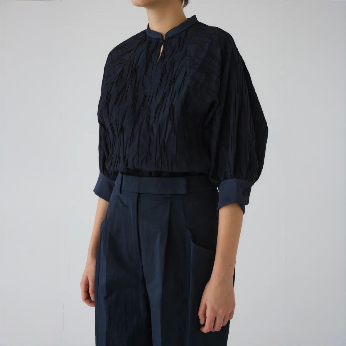 【残り一点】Tuck Pleats Raglan Blouse