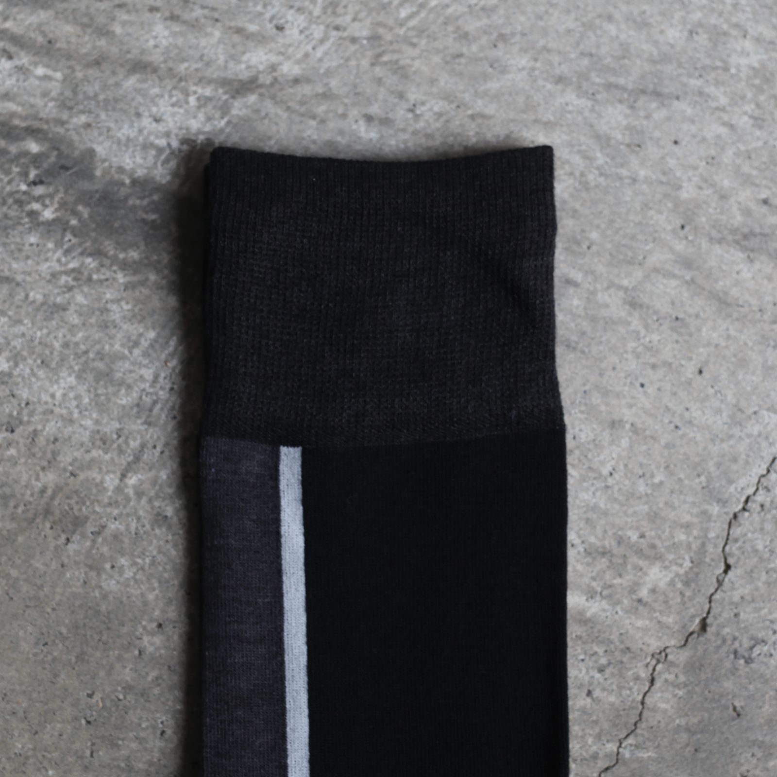 【残り一点】Center Line Socks