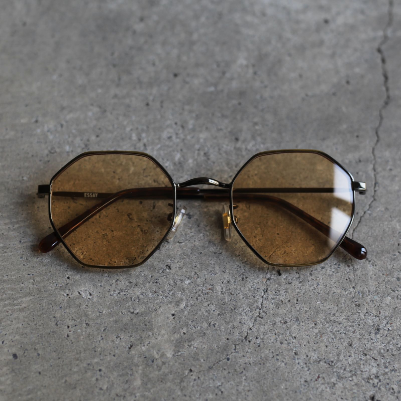 ESSAY - 【残り一点】LG Sunglass(CHAMPAGNE) | ACRMTSM ONLINE STORE