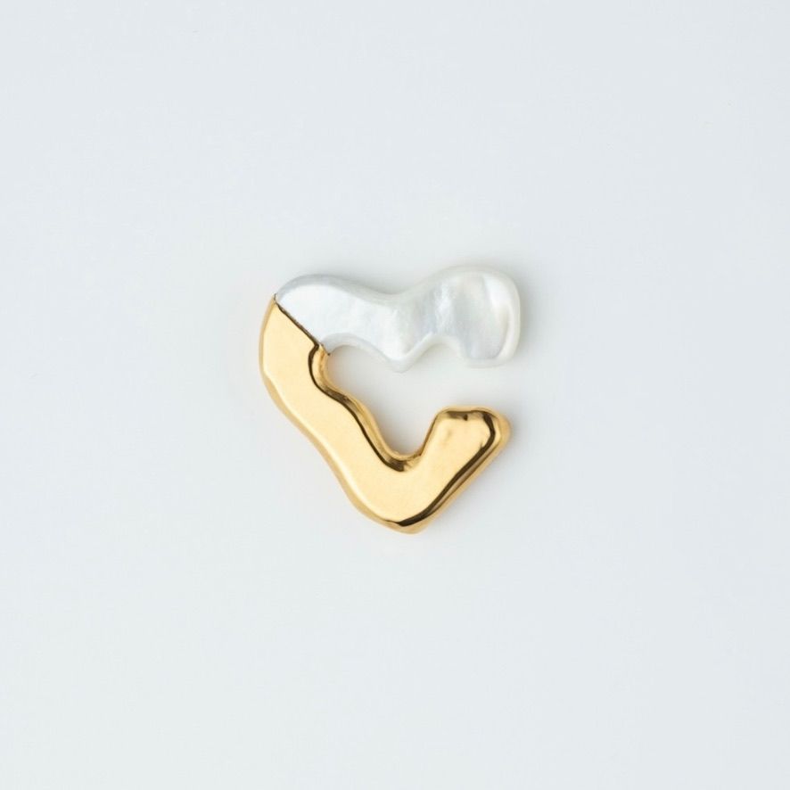 【お取り寄せ注文可能】Rough Heart Ear Cuff