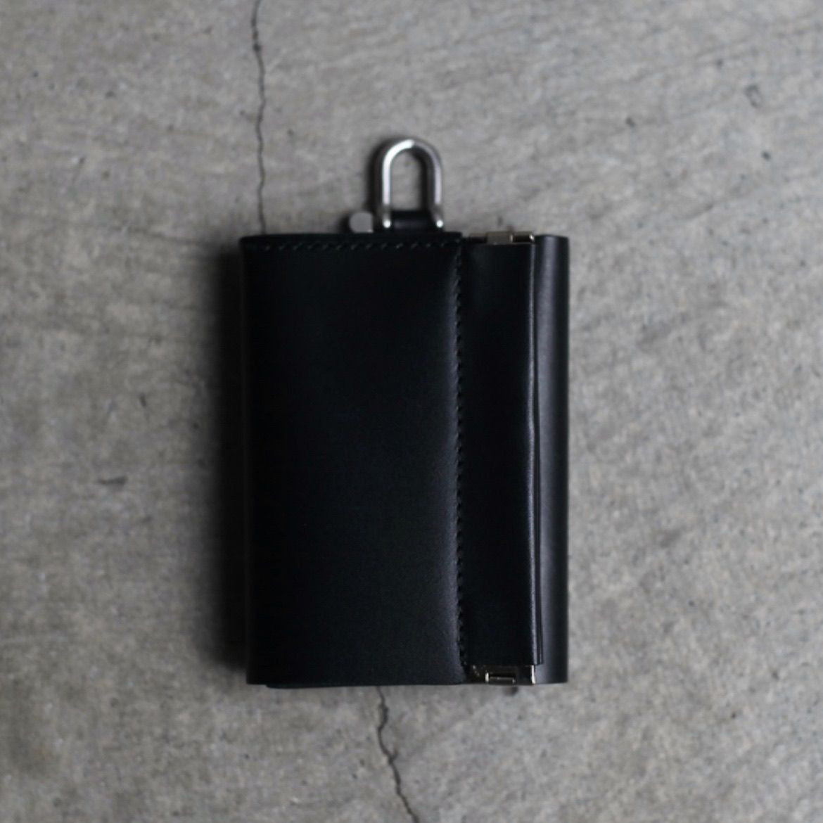 Ed Robert Judson Frame Half Wallet Black – OKURA