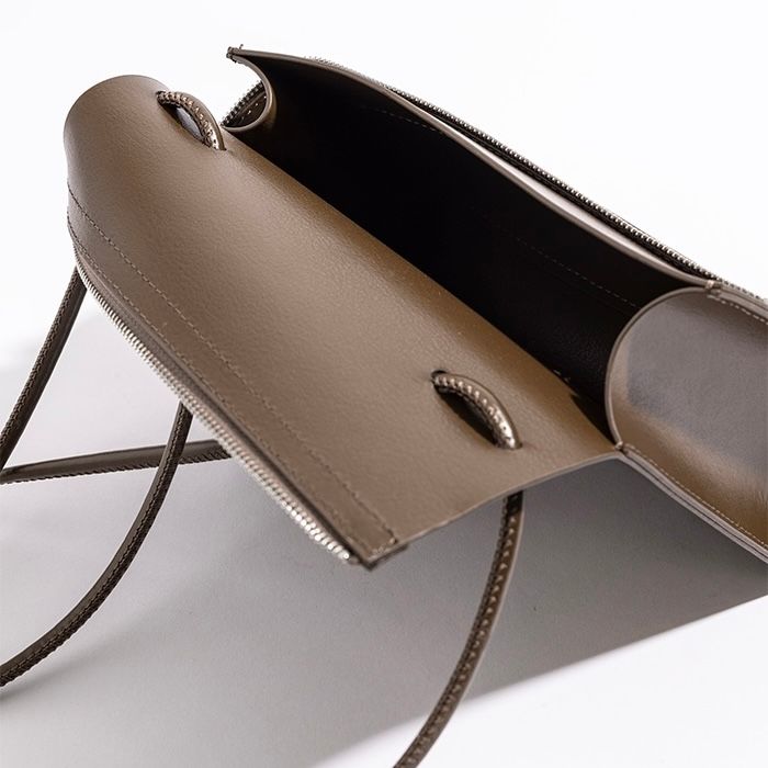 【残り一点】Cross Body Bag