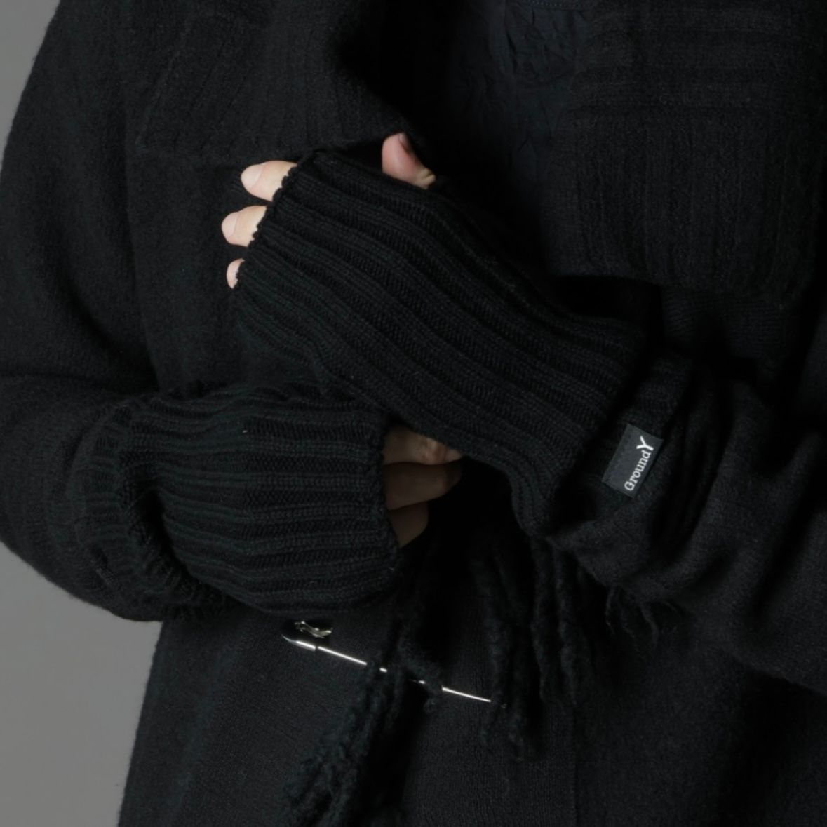 【残り一点】Fingered Arm Warmer