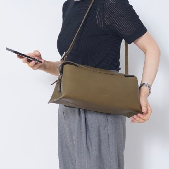 【残り一点】Oblong Shoulder