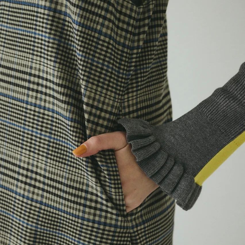 【残り一点】V Design Check Dress