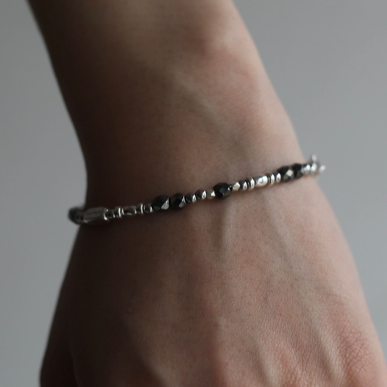 GARNI - 【残りわずか】Pebble Bracelet | ACRMTSM ONLINE STORE