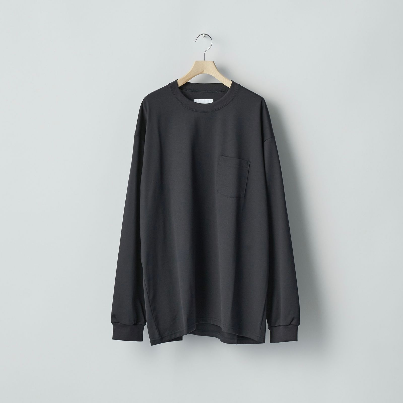 【残りわずか】Oversized Long Sleeve Pocket Tee