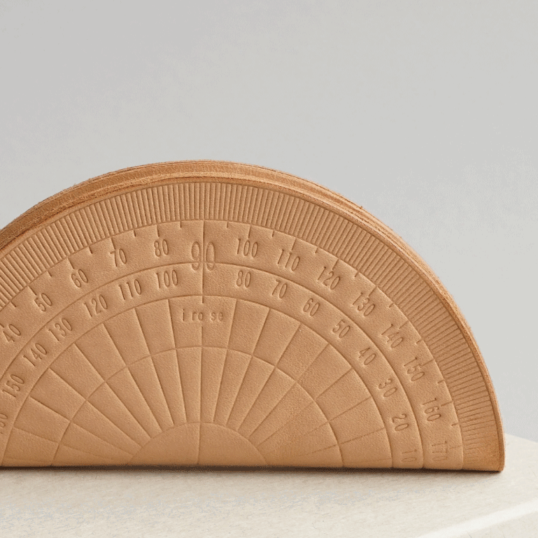 【再販売通知受付可能】Protractor Coin Case