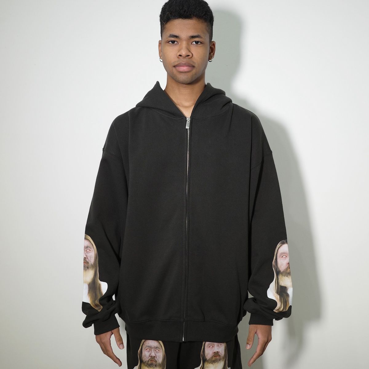 【残り一点】Zip Sweat Hoodie