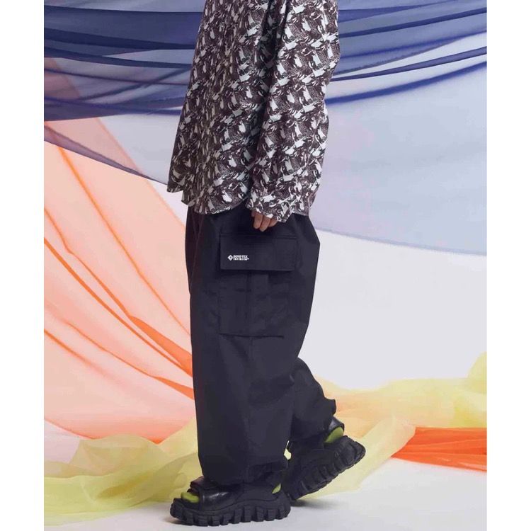 MAISON SPECIAL - 【残り一点】Gore-Tex Prime-Wide Cargo Pants