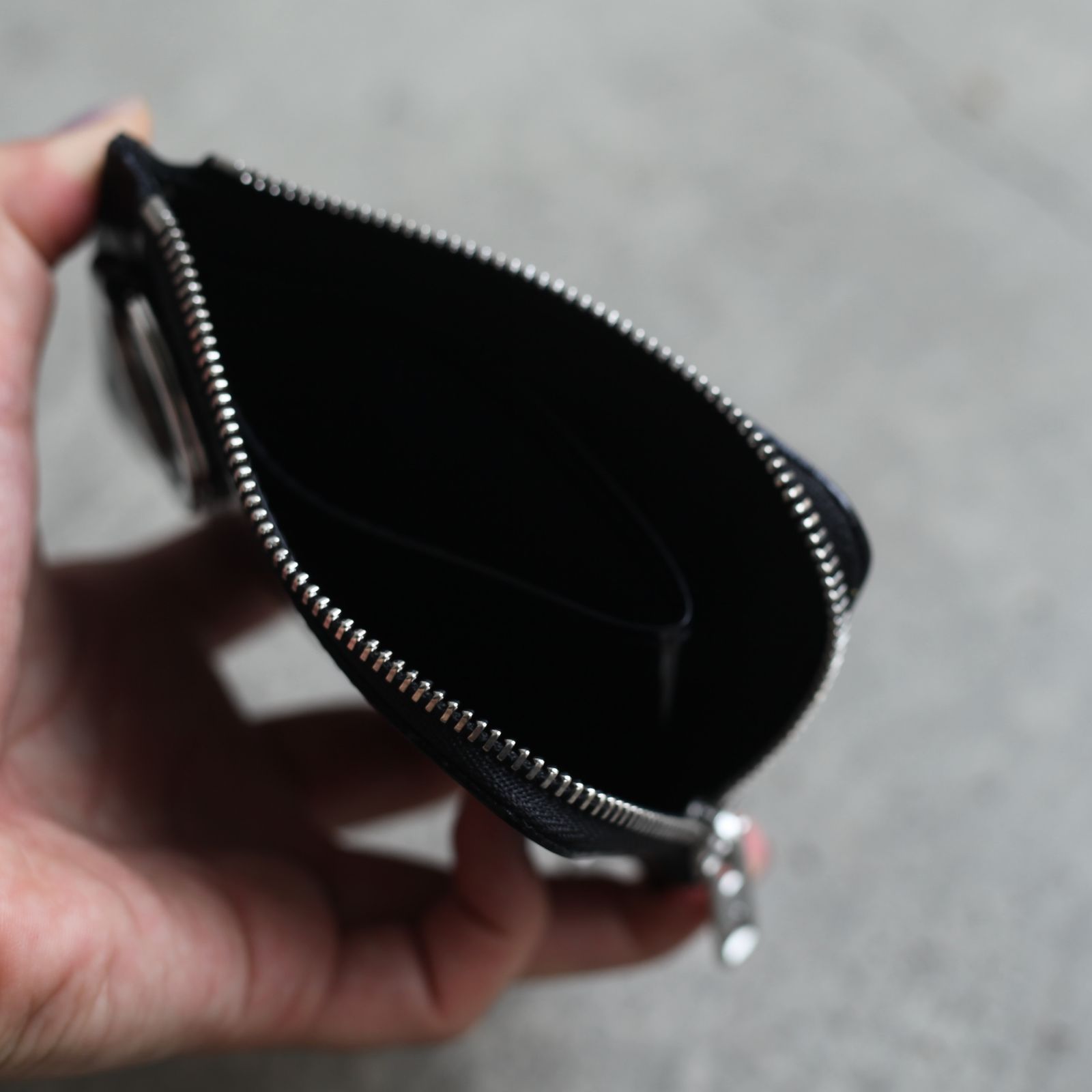 【再販売通知受付可能】W Zip Card Case