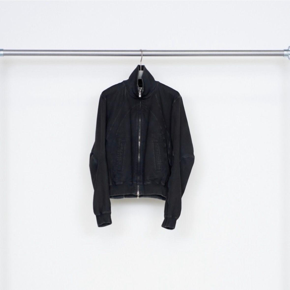 【残りわずか】Paneled Zip Up Sweat Shirt