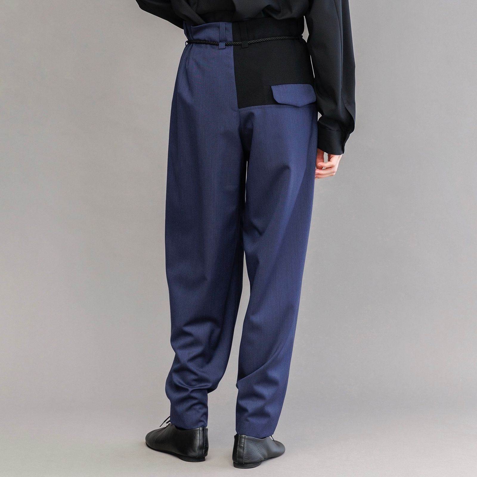 【残り一点】Bicolor Squeeze Slacks