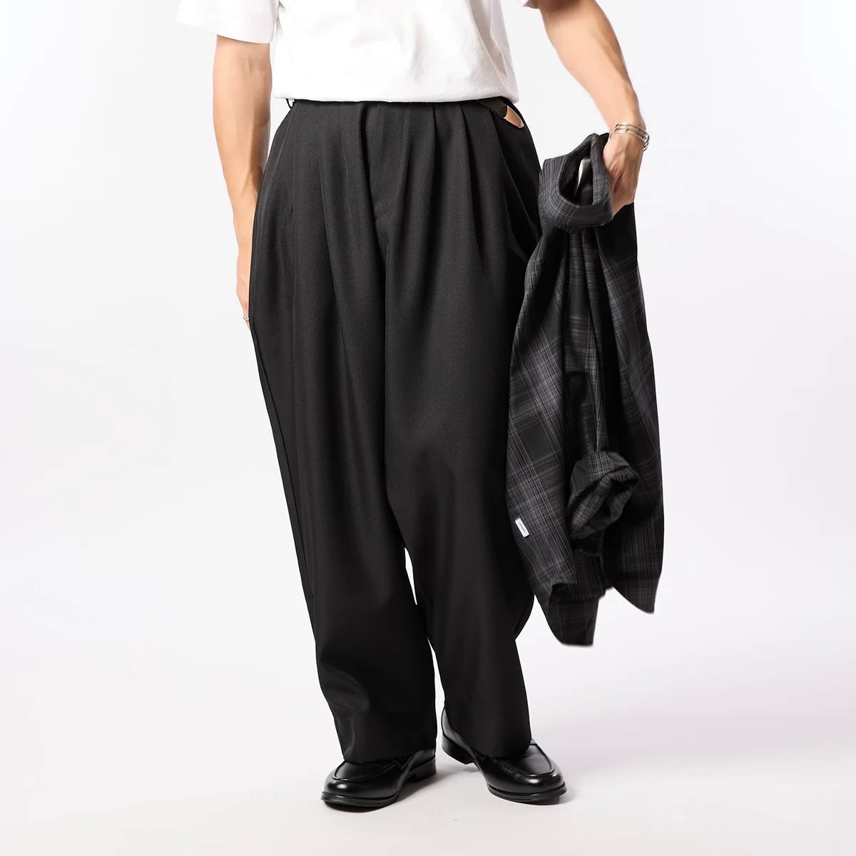 【残り一点】3Tuck Easy Trousers