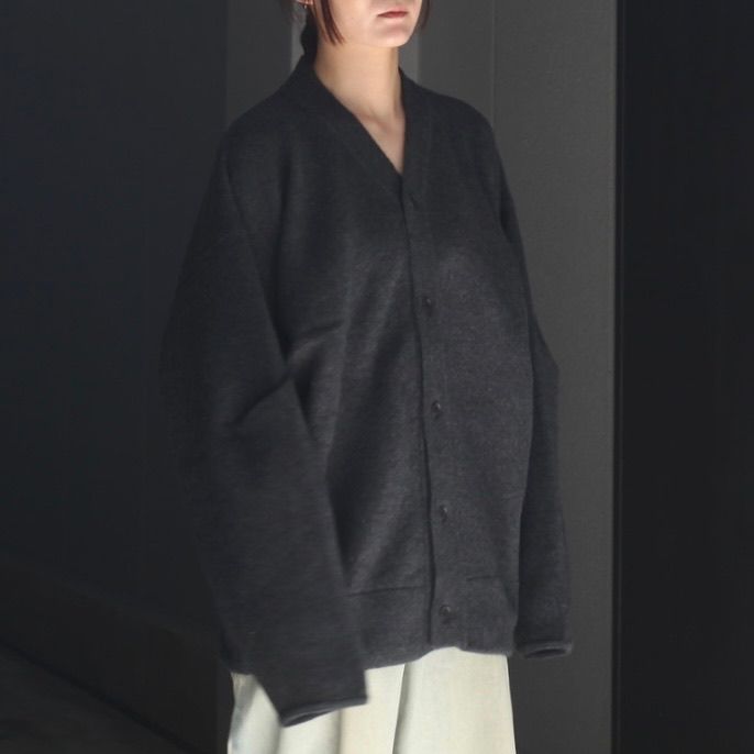 【残りわずか】Extra Fine Wool Knit Tucked Cardigan