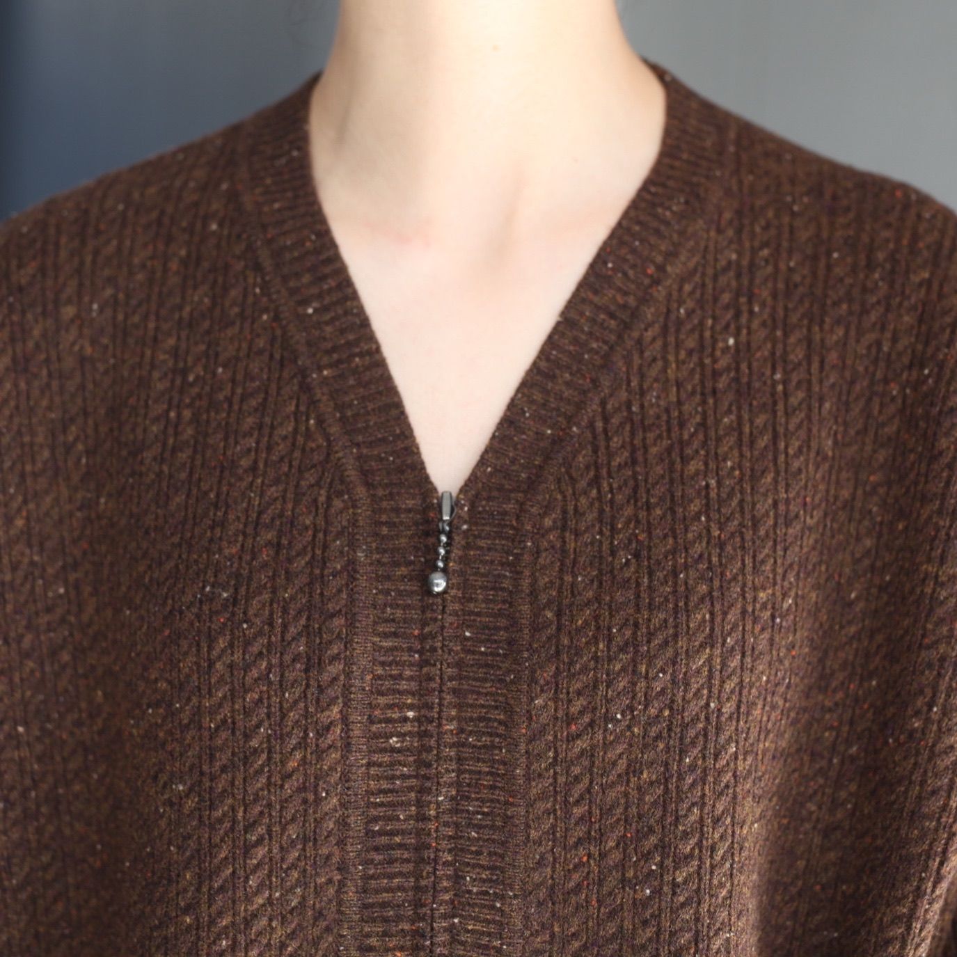 【残り一点】Nep V Zip-up Cardigan