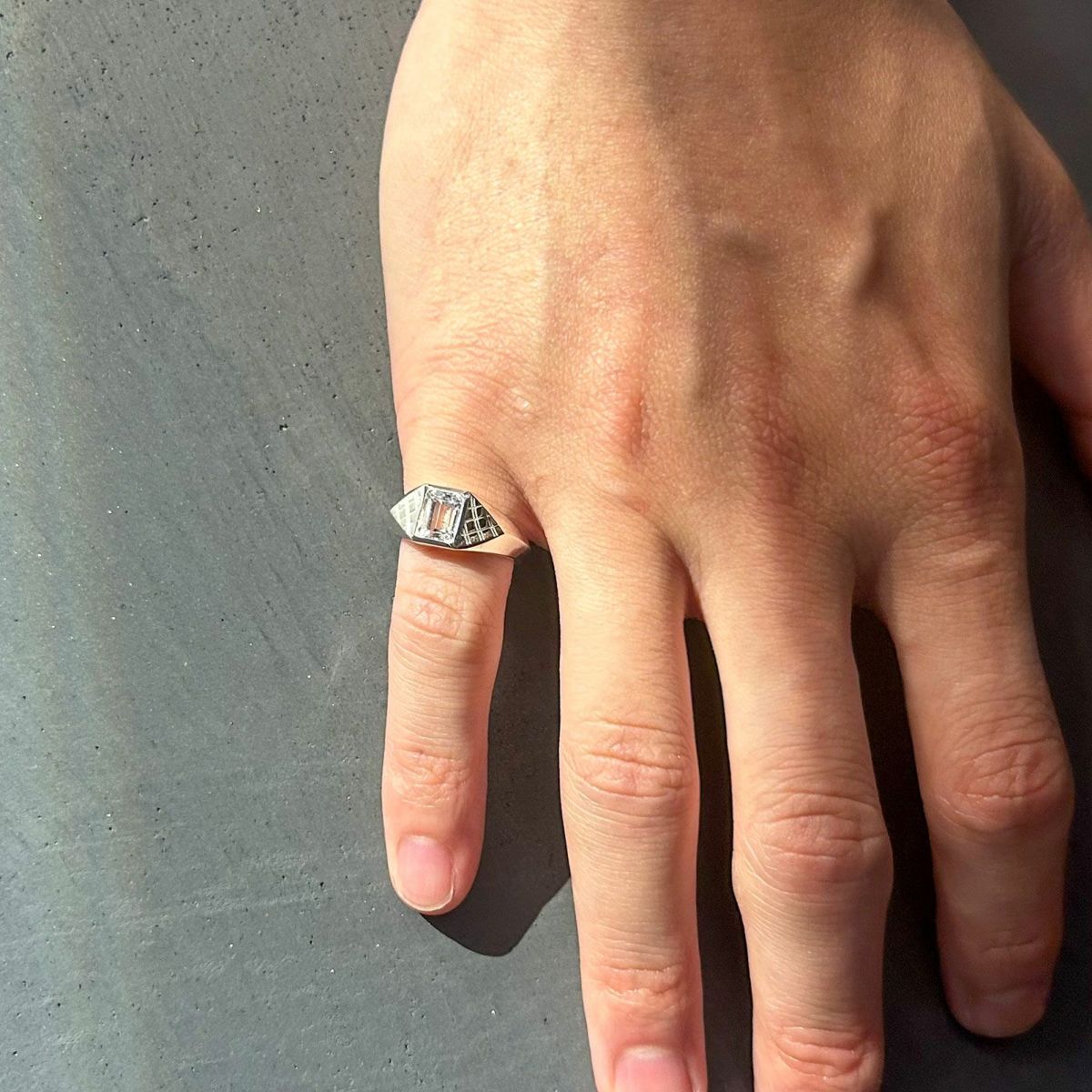 【お取り寄せ注文可能】Shine Pinky Ring(CLEAR)