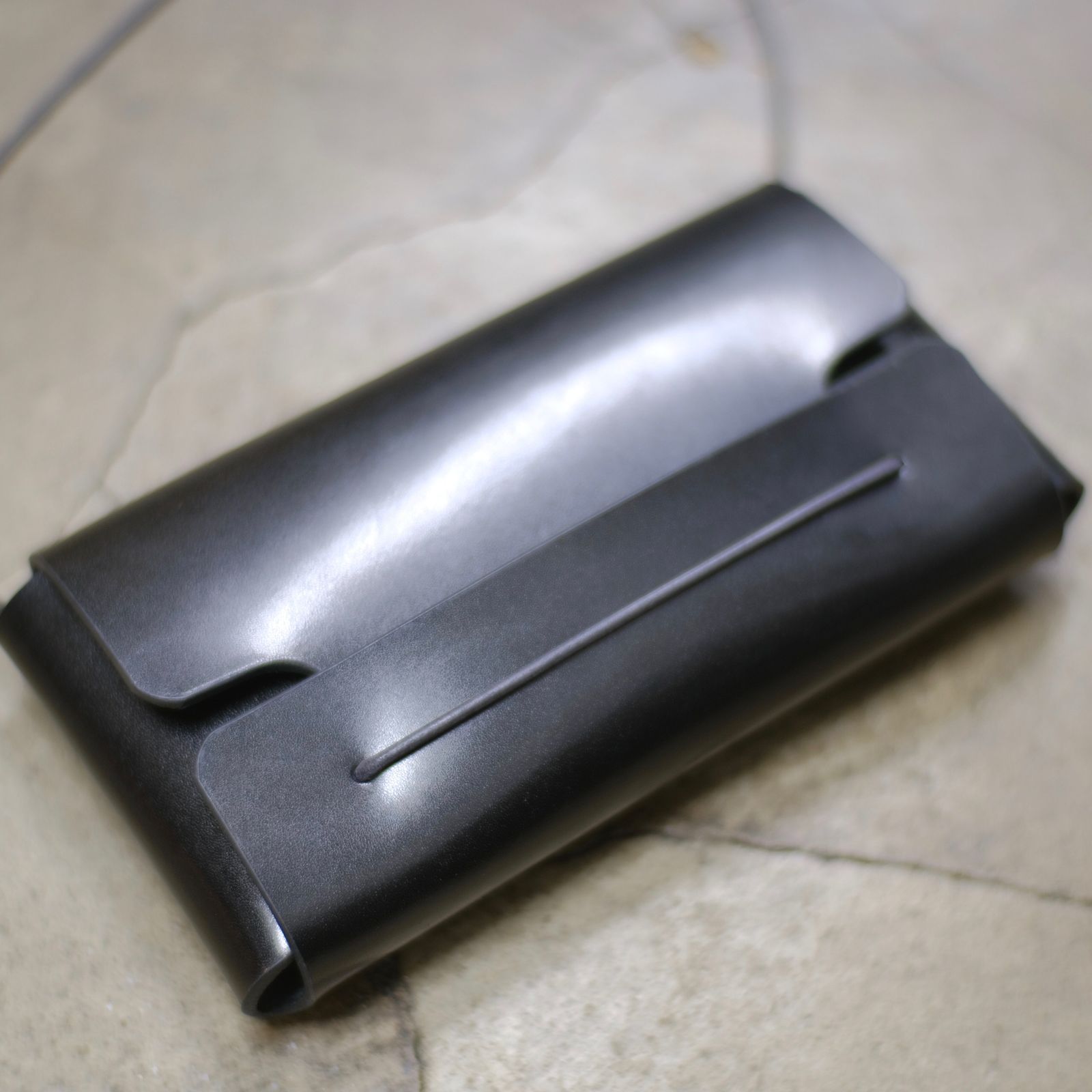 【お取り寄せ注文可能】Bending Pouch