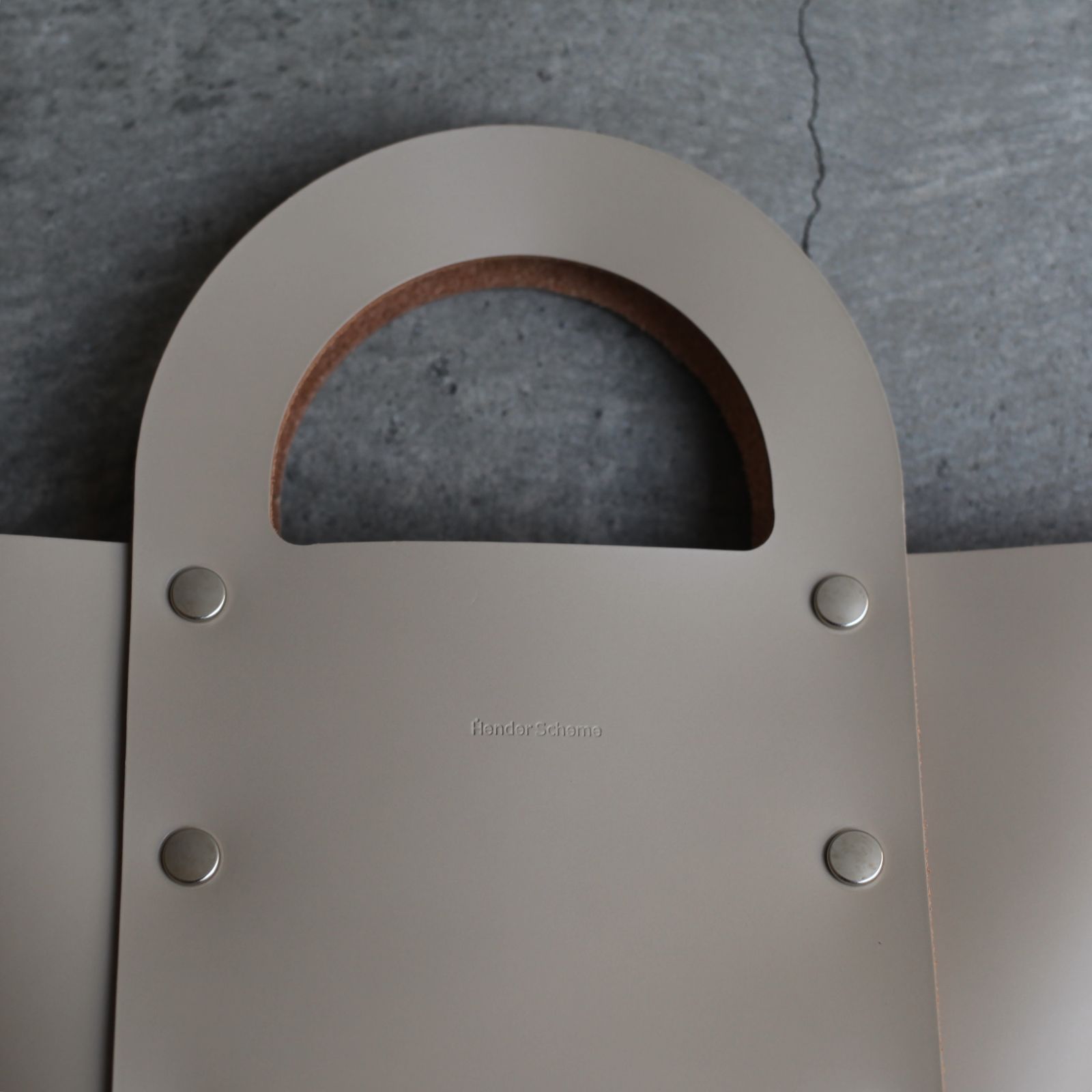 【次回入荷9月下旬予定】Assemble Daikei Hand Bag_M(BEIGE)