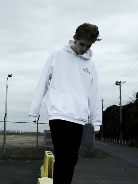 NIL DUE/NIL UN 2017 SPRING/SUMMER