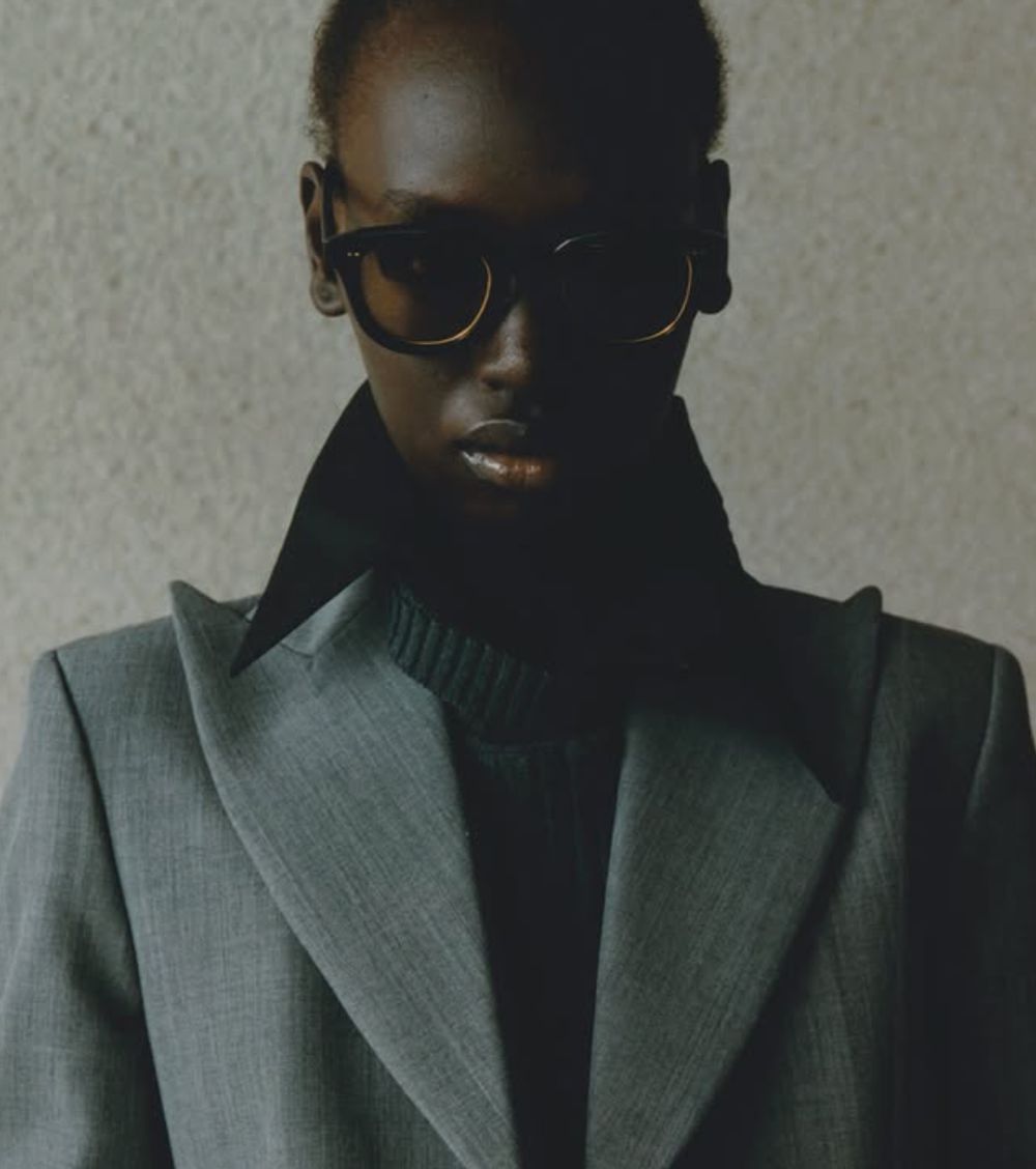 【YUICHI TOYAMA.】の 骨格に合う設計！「人気のその理由」