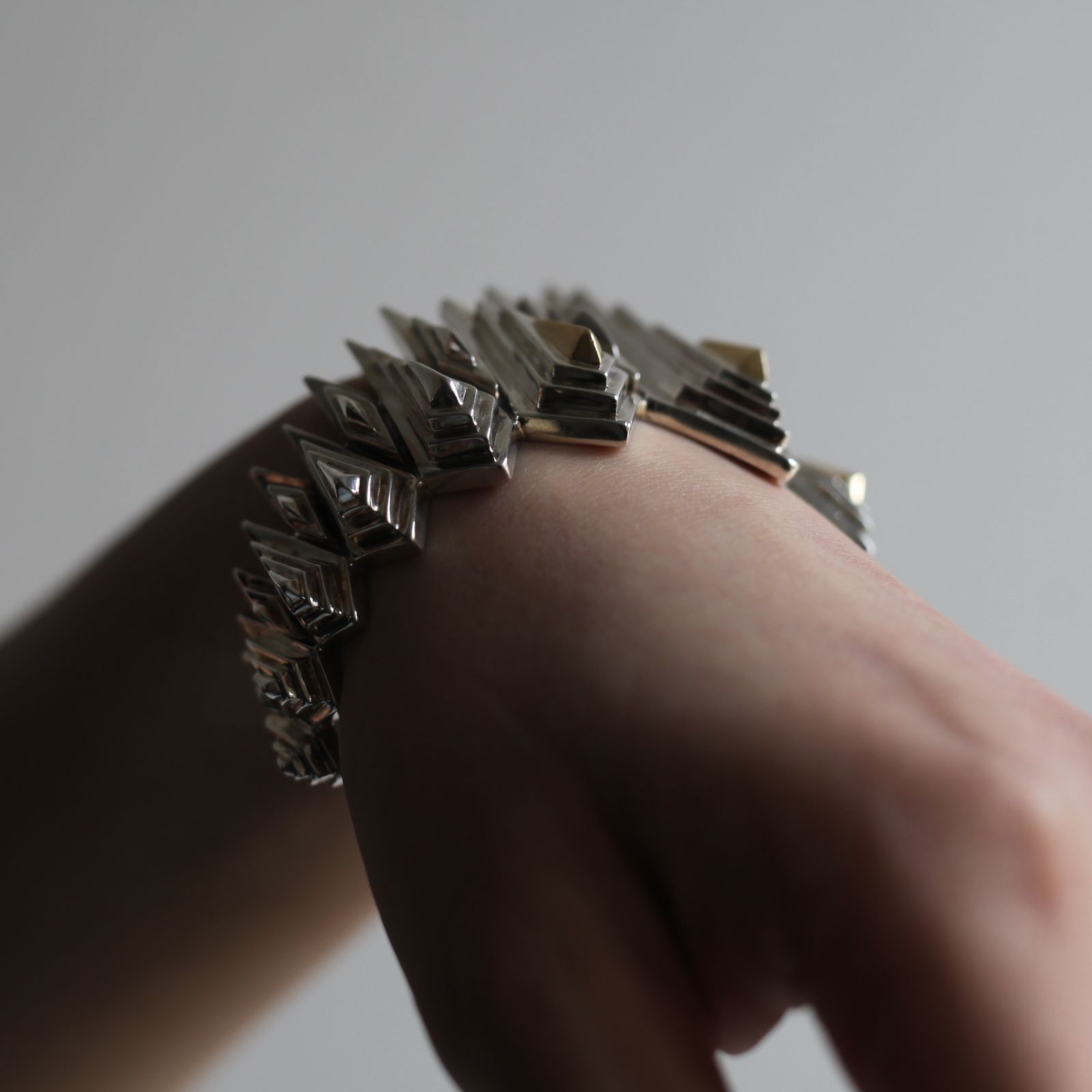 【お取り寄せ注文可能】Ice Blaze Bangle(SILVER×GOLD)