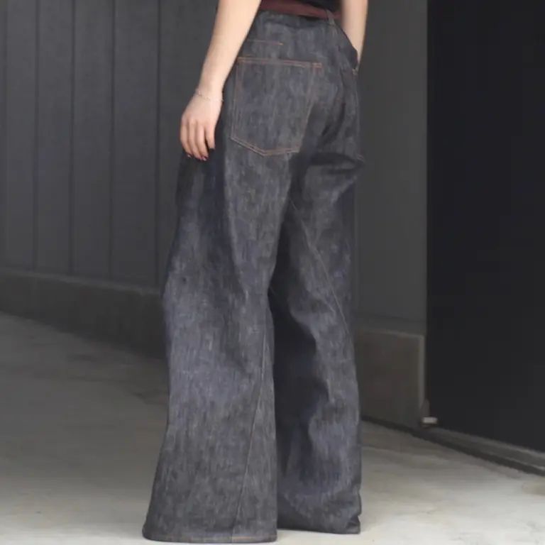 【残りわずか】3D Twisted Wide Leg Jeans