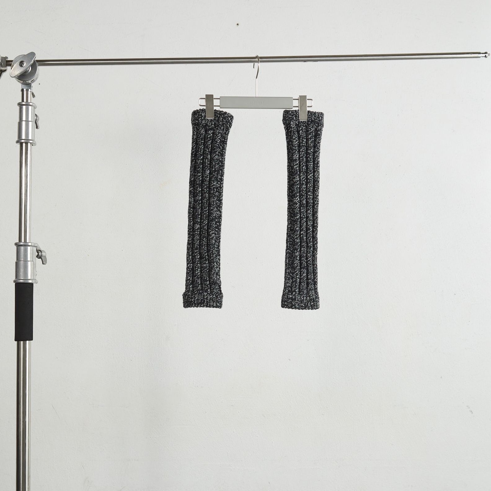 NVRFRGT - 【残り一点】Arm Warmer | ACRMTSM ONLINE STORE