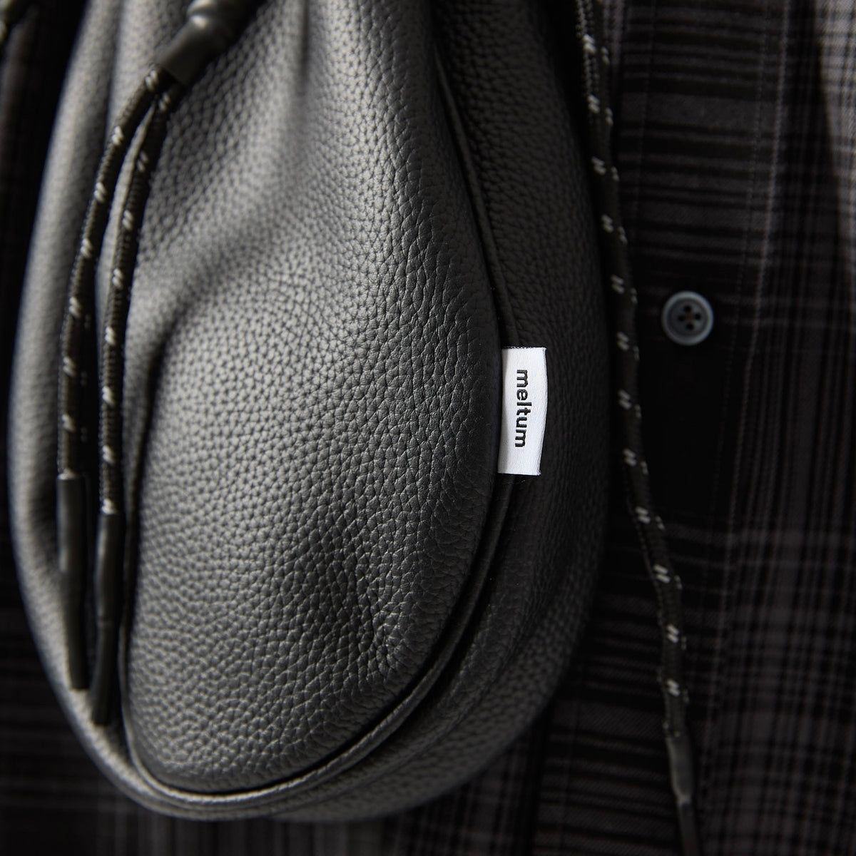 【残り一点】Leather Drawstring Bag
