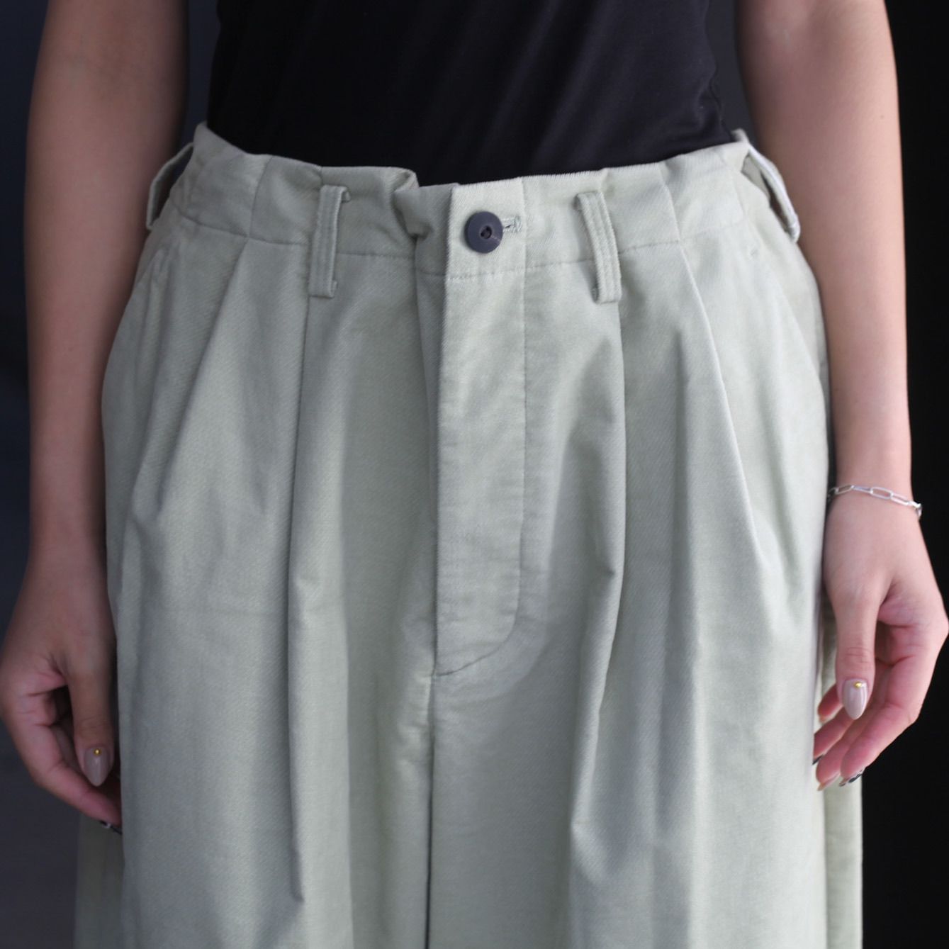 【残り一点】モールスキンシンプル2タックワイドPT